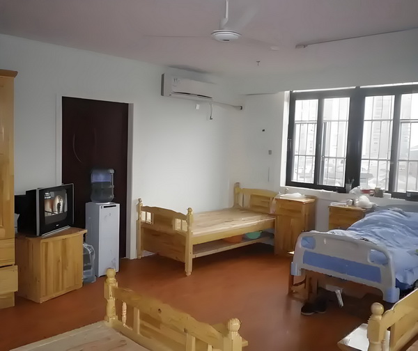 冷酷总裁的多病娇妻：绝爱